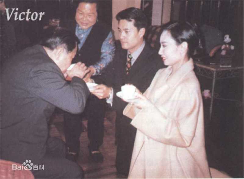 邝美云(Kwong Cally)结婚合照图册