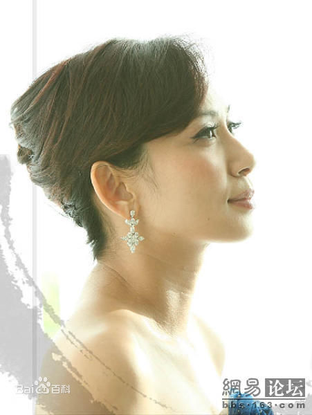 最新邝美云(Kwong Cally)性感图片