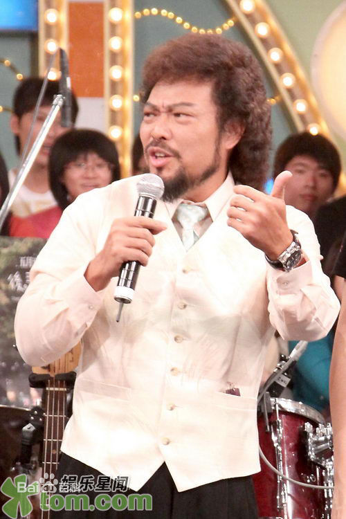 张菲(Fei Chang)在主持《综艺大哥大》中的