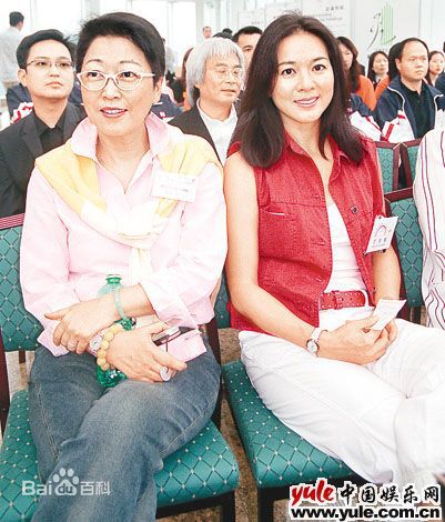 郑文雅(Olivia Cheng)出席活动生活照