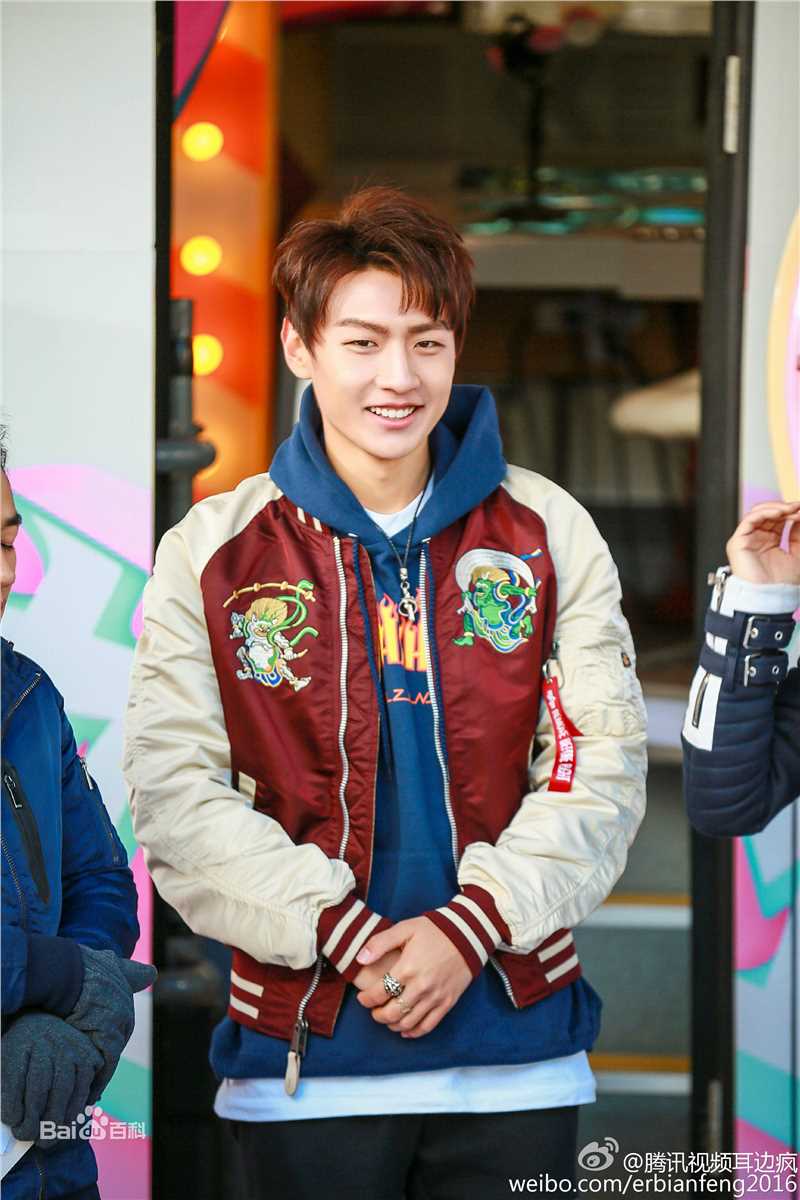 王青演艺活动图片图册