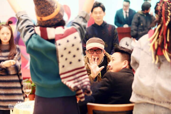 高林豹工作照生活照