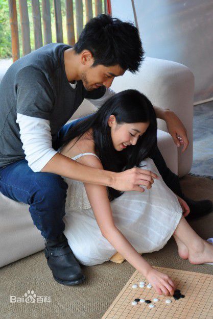 张含韵(Baby Zhang)MV花絮集锦素颜照壁纸