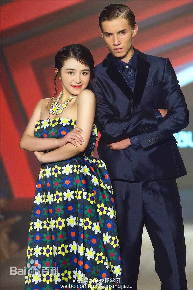 张含韵(Baby Zhang)偶像来了性感图片图集