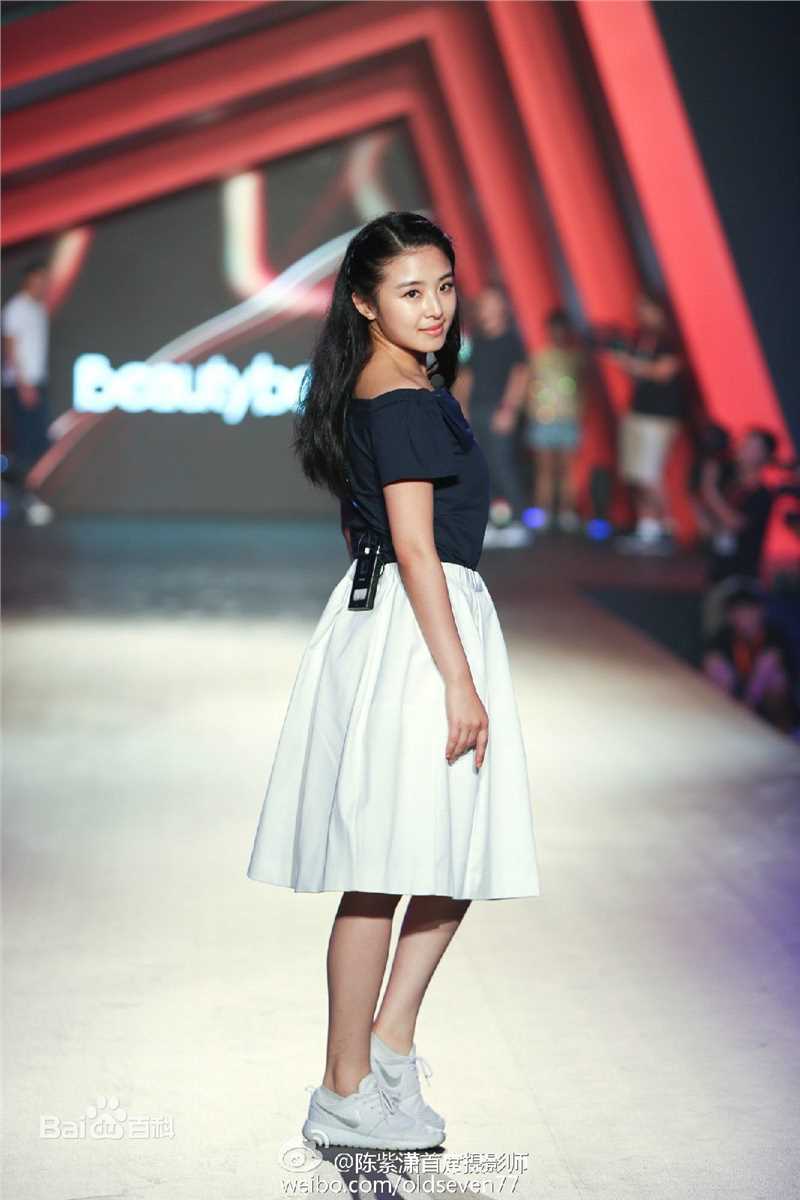 张含韵(Baby Zhang)偶像来了性感图片图集