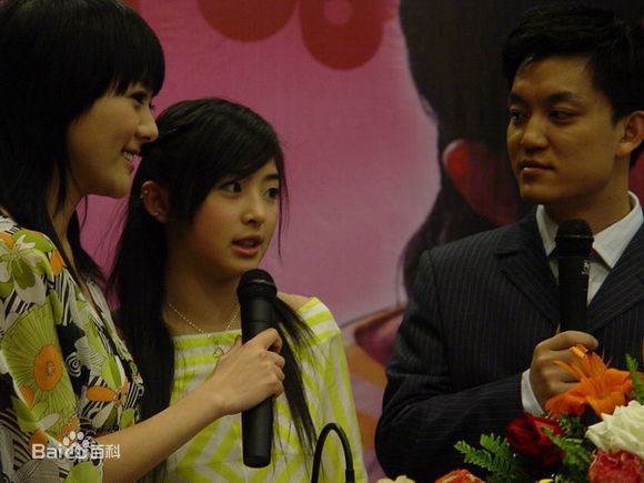 最全张含韵(Baby Zhang)在2004《超级女声》中的壁纸