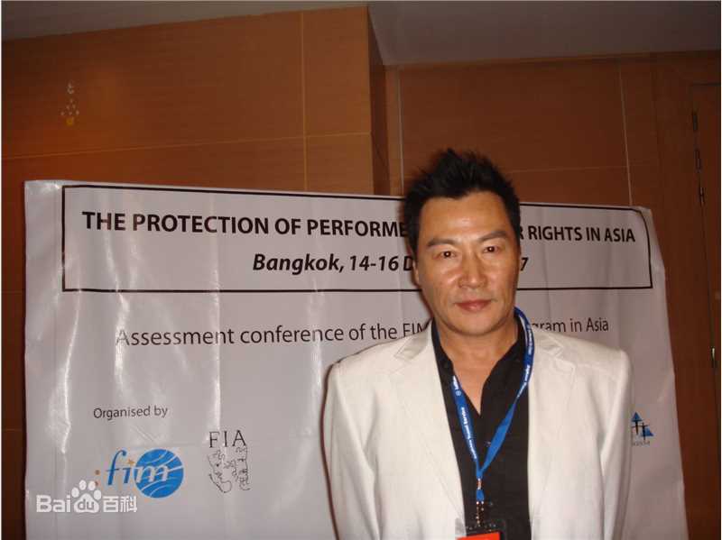 高发精选封面海报图册