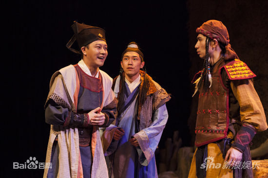 任素汐话剧《破阵子》精选剧照