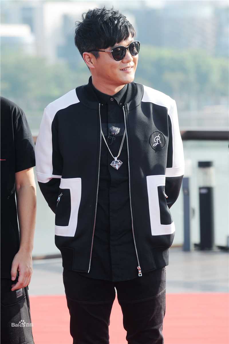 肖央(Yang Xiao\Shawn)综艺《奔跑吧兄弟》剧照