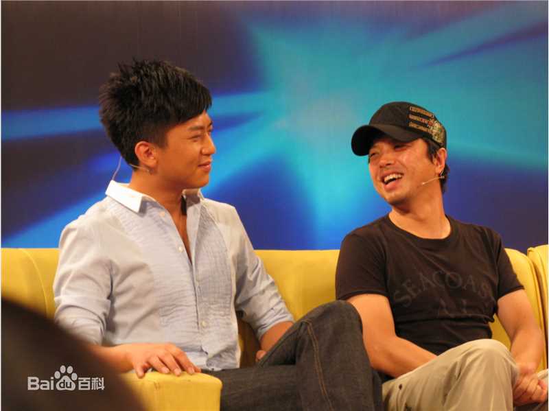 最全田有良在参加《鲁豫有约》中的相册