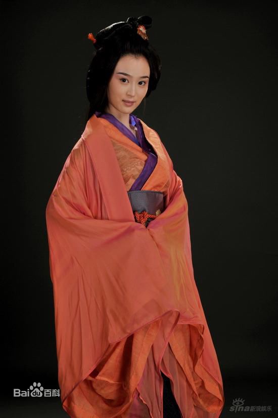 刘竞饰演的大乔生活照