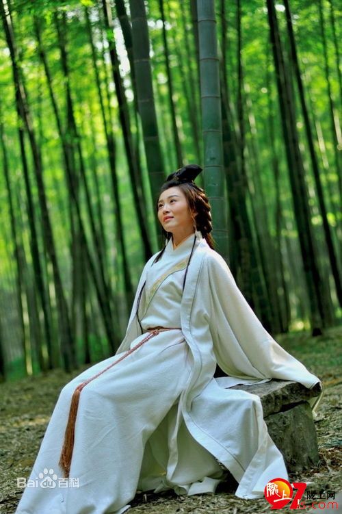 刘竞饰演的大乔生活照