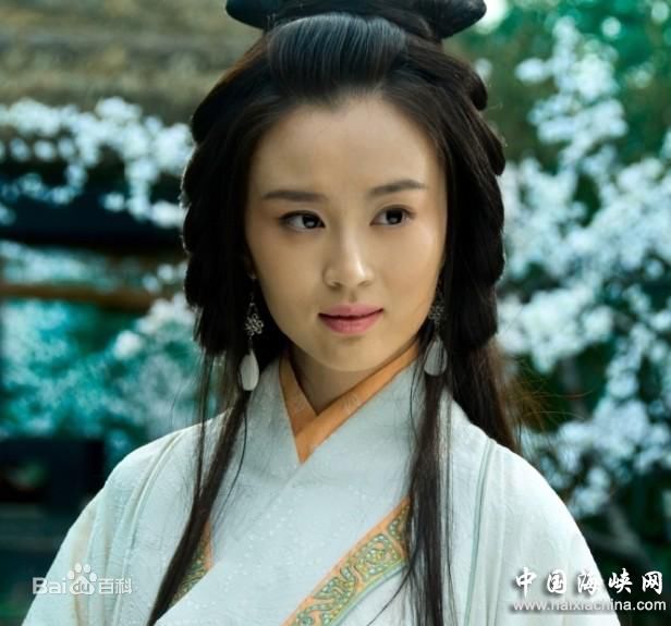 刘竞饰演的大乔生活照