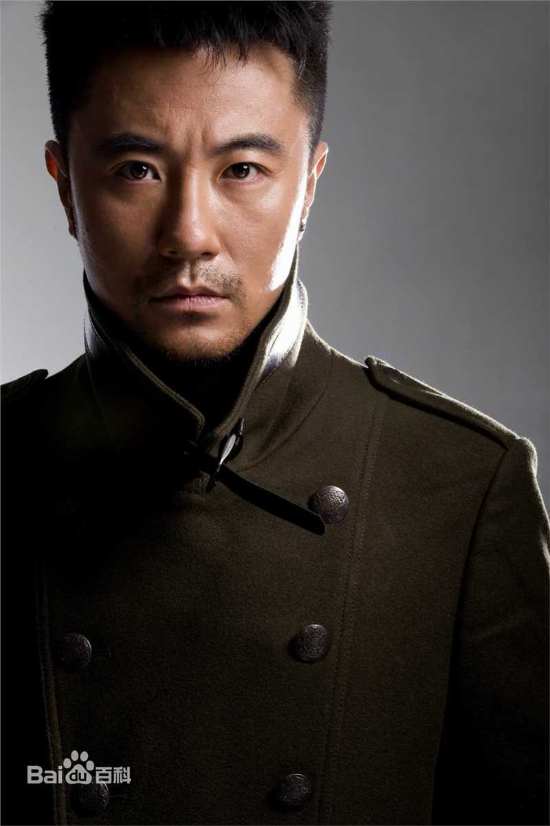 赵阳长款风衣造型尽显男性魅力图册