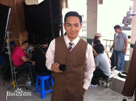 骆达华(Ken Lok Daat Wah)给野兽献花素颜照壁纸