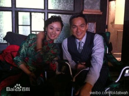 骆达华(Ken Lok Daat Wah)给野兽献花素颜照壁纸