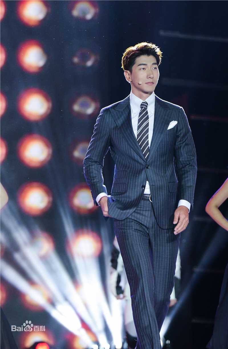 张亮(Sean)艺术照片素颜照相册