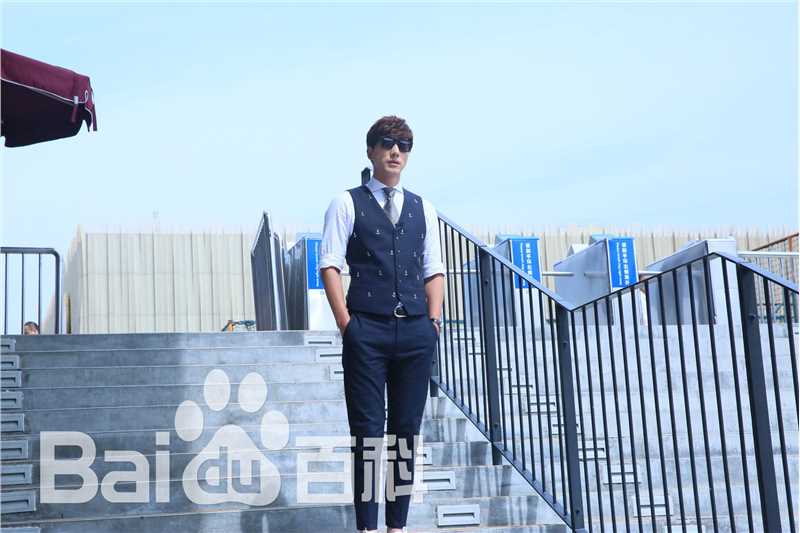 张亮(Sean)艺术照片素颜照相册