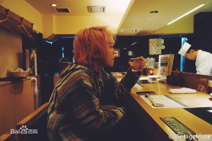 窦靖童(Leah Dou)粉发造型图片图集