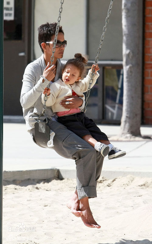 哈莉·贝瑞(Halle Berry)精彩图册