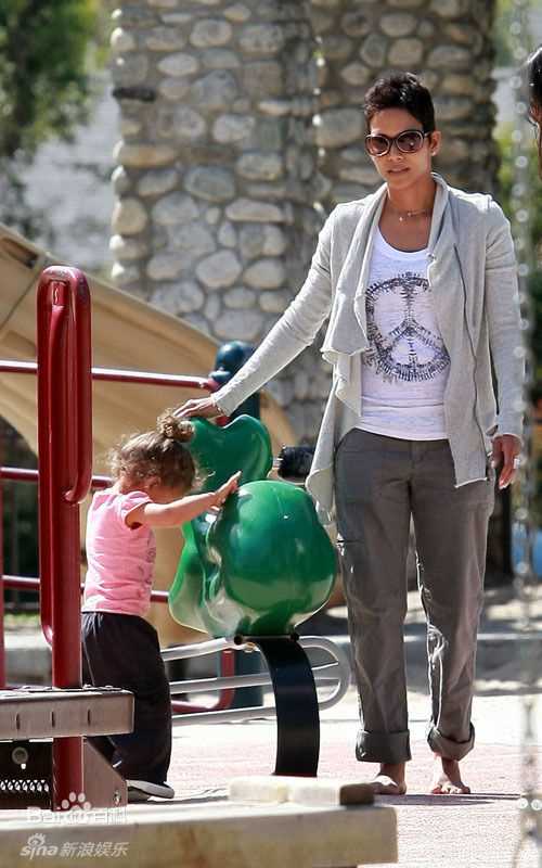 哈莉·贝瑞(Halle Berry)精彩图册