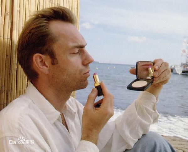 精选雨果·维文(Hugo Weaving)精彩图册