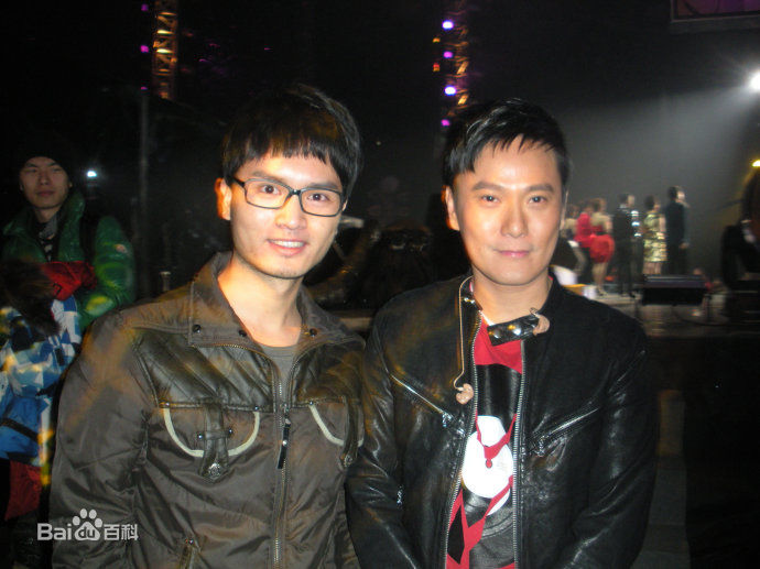 张信哲(Jeff Chang Shin-Che)私下活动照生活照