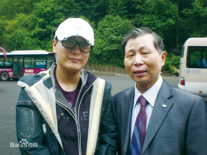 张信哲(Jeff Chang Shin-Che)私下活动照生活照