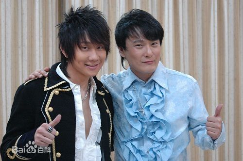 张信哲(Jeff Chang Shin-Che)与其他明星合照壁纸壁纸