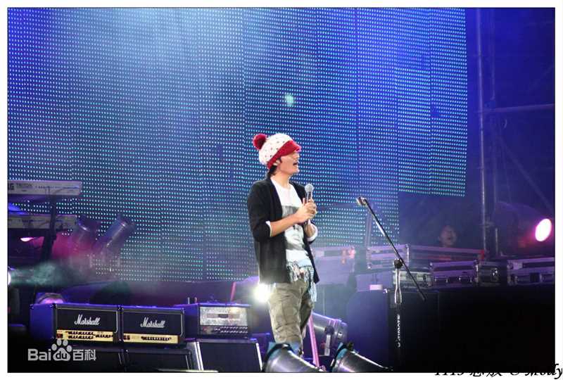 朴树 演唱会照素颜照壁纸