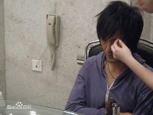 朴树生活照壁纸壁纸