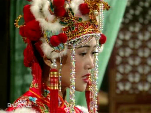 最优质梁小冰(Noel Leung)在《天子屠龙》饰冰月/水月中的