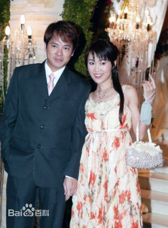 梁小冰(Noel Leung)与陈嘉辉素颜照壁纸