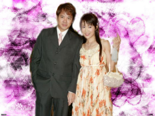 梁小冰(Noel Leung)与陈嘉辉素颜照壁纸