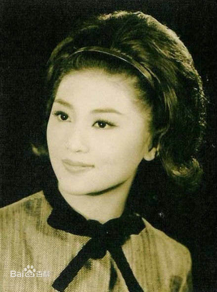 苗金凤(Kam Fung Miu)年青时候的前后照片