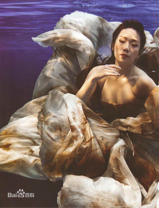 林忆莲(Sandy Lam)2011时尚芭莎港版7月号性感图片图集