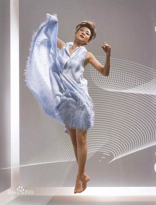 林忆莲(Sandy Lam)2011时尚芭莎港版7月号性感图片图集