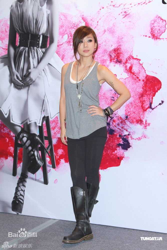 精选林忆莲(Sandy Lam)精彩图册