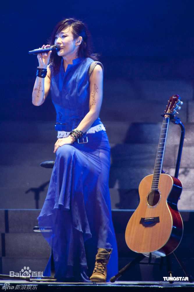 精选林忆莲(Sandy Lam)精彩图册