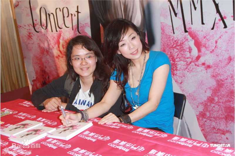 精选林忆莲(Sandy Lam)精彩图册