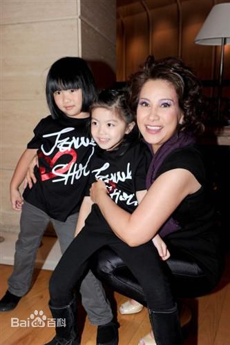 甄妮(Jenny Tseng)生活照壁纸壁纸