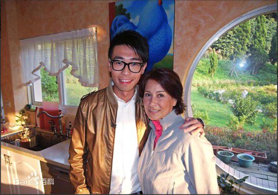 甄妮(Jenny Tseng)生活照壁纸壁纸