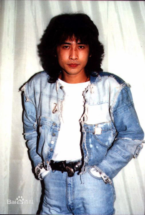 齐秦(Chyi Chin)图忆当年时性感图片图集