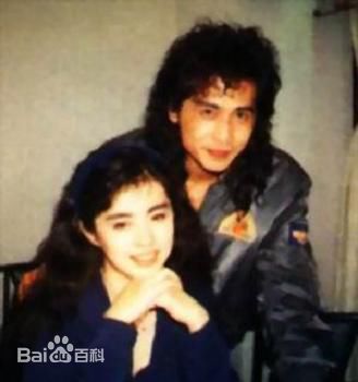 齐秦(Chyi Chin)图忆当年时性感图片图集