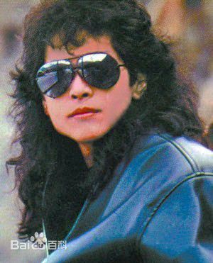 齐秦(Chyi Chin)图忆当年时性感图片图集