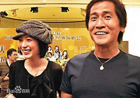 齐秦(Chyi Chin)与家人图片图集