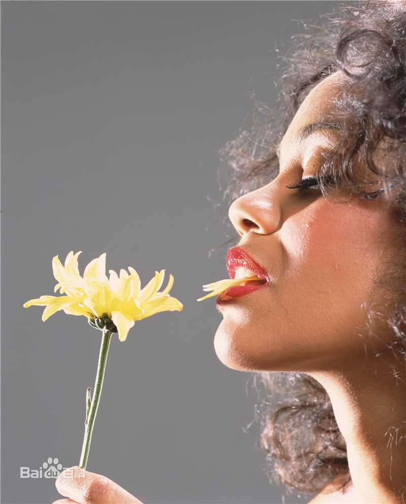 佐伊·索尔达娜(Zoe Saldana)精彩图册