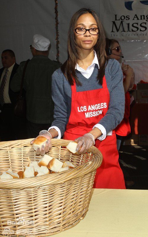 高清佐伊·索尔达娜(Zoe Saldana)精彩图册