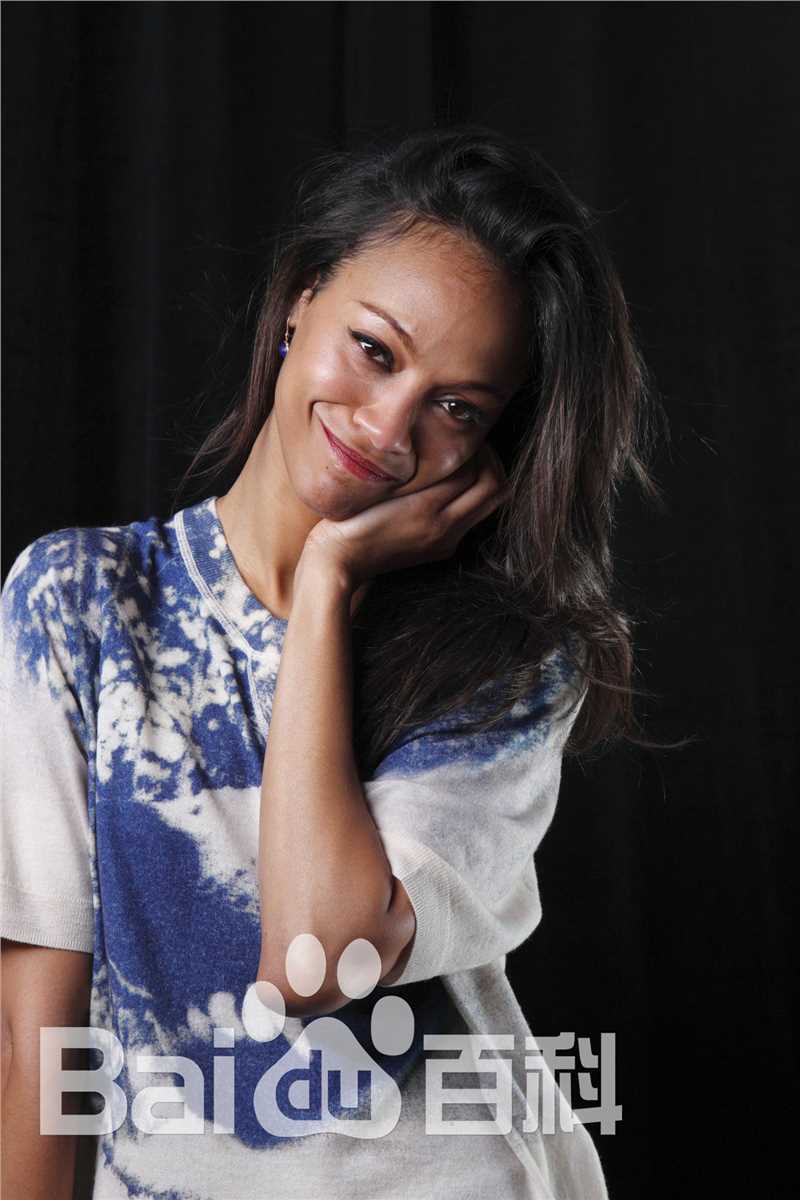 佐伊·索尔达娜(Zoe Saldana)前后照片