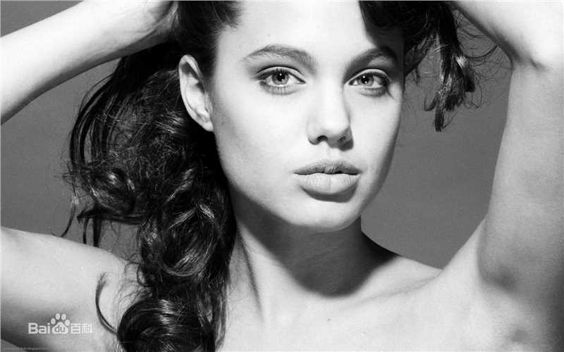 安吉丽娜·朱莉(Angelina Jolie)精彩图册